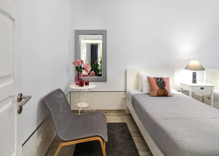 Santa Rita Greenhouse * Ponta Delgada