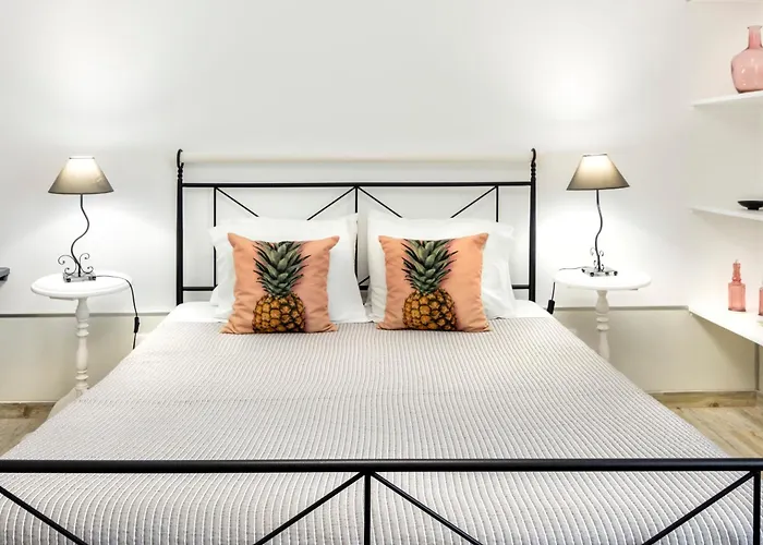 Santa Rita Greenhouse * Ponta Delgada