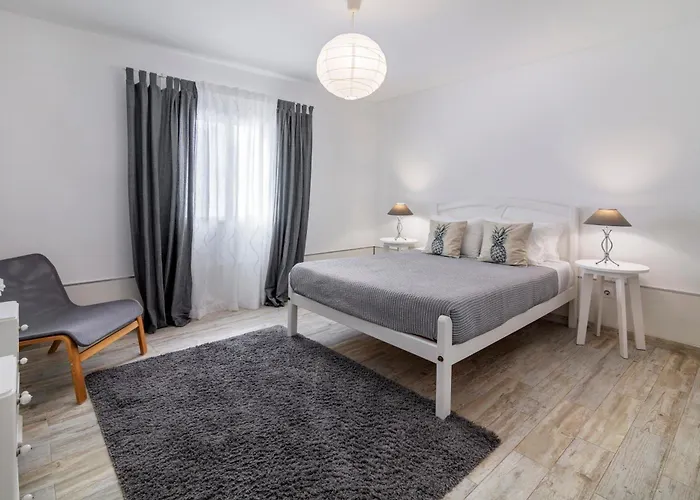 Santa Rita Greenhouse * Ponta Delgada