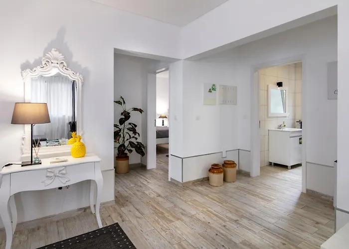 Santa Rita Greenhouse