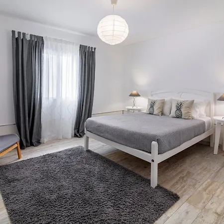 Santa Rita Greenhouse * Ponta Delgada