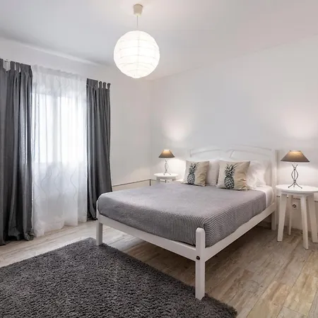 Santa Rita Greenhouse Ponta Delgada