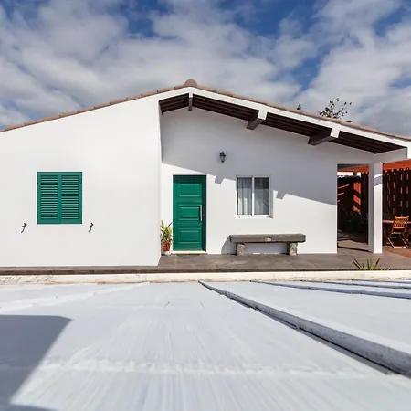 Santa Rita Greenhouse * Ponta Delgada