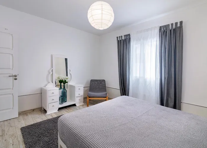 Santa Rita Greenhouse *